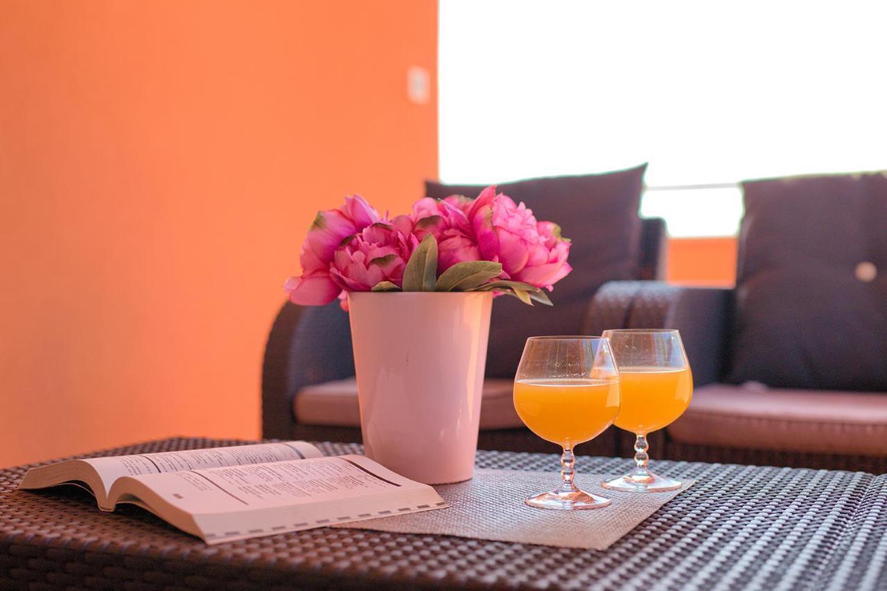 Apartment Orange *