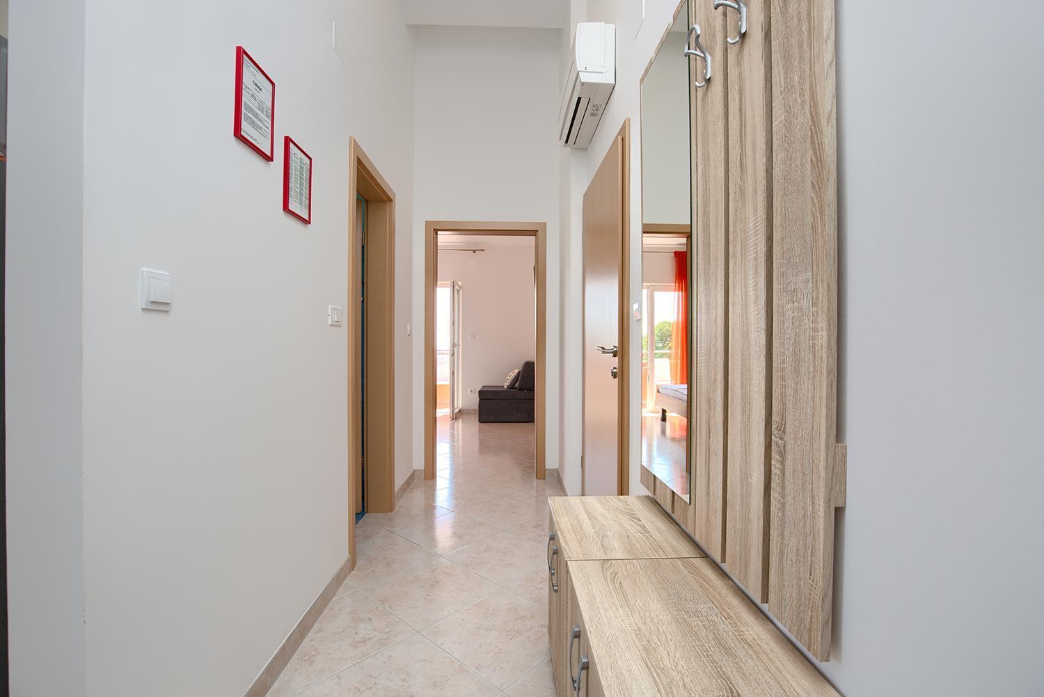 Orange Apartment Medulin