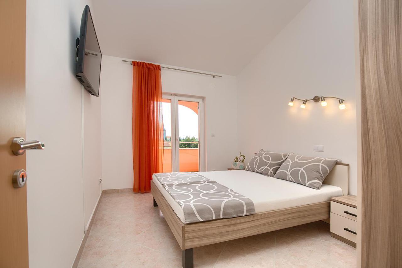 Apartment Orange Medulin